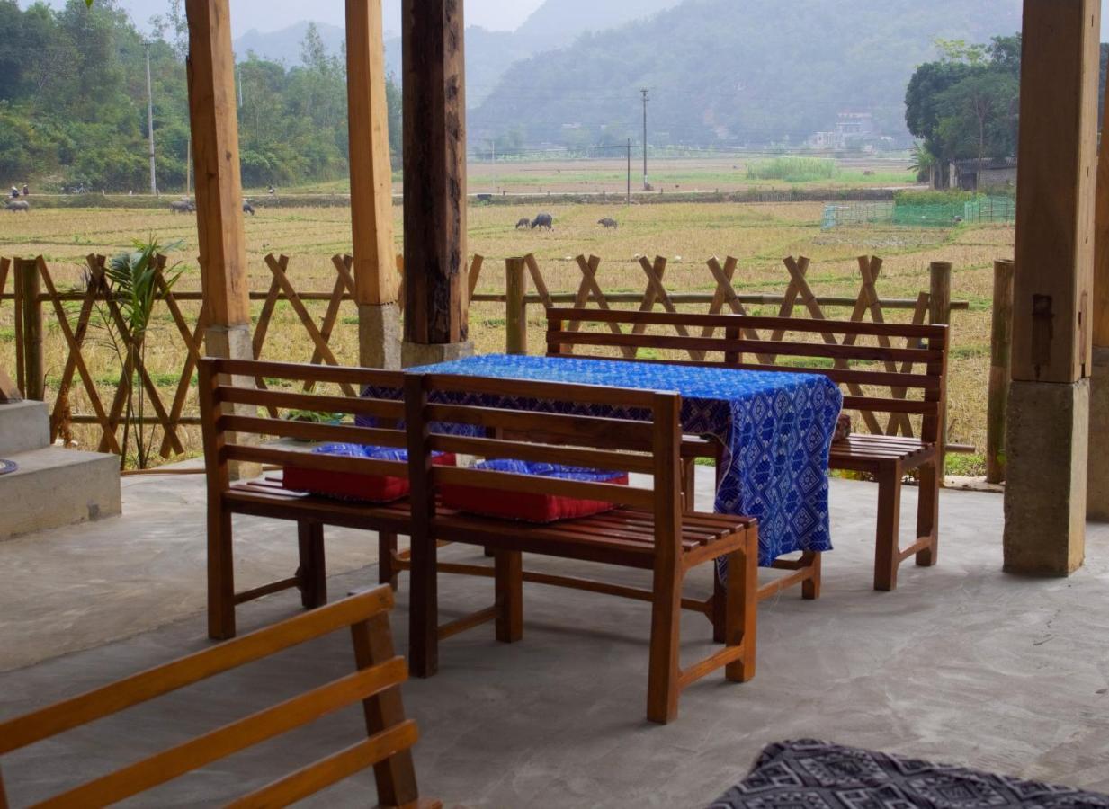 Meadow Mai Chau Homestay ภายนอก รูปภาพ