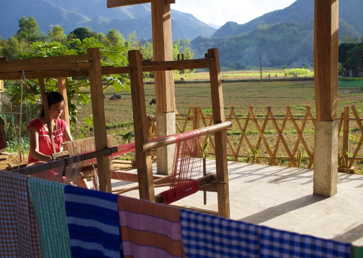 Meadow Mai Chau Homestay ภายนอก รูปภาพ